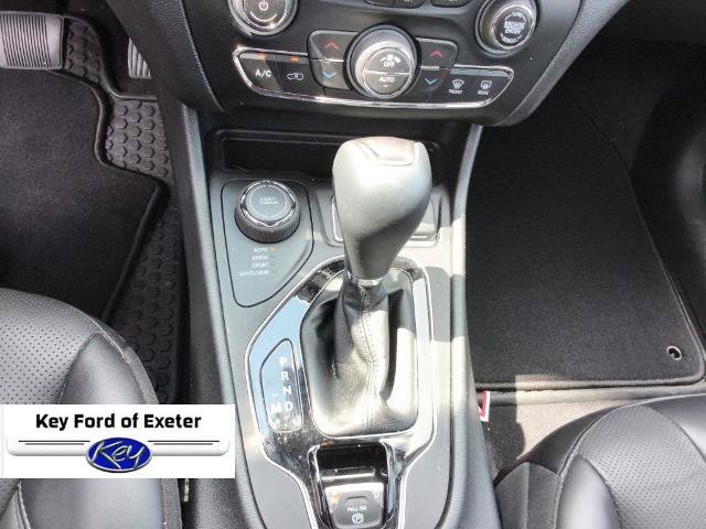 Used 2022 Jeep Cherokee Limited AWD/4WD image 29