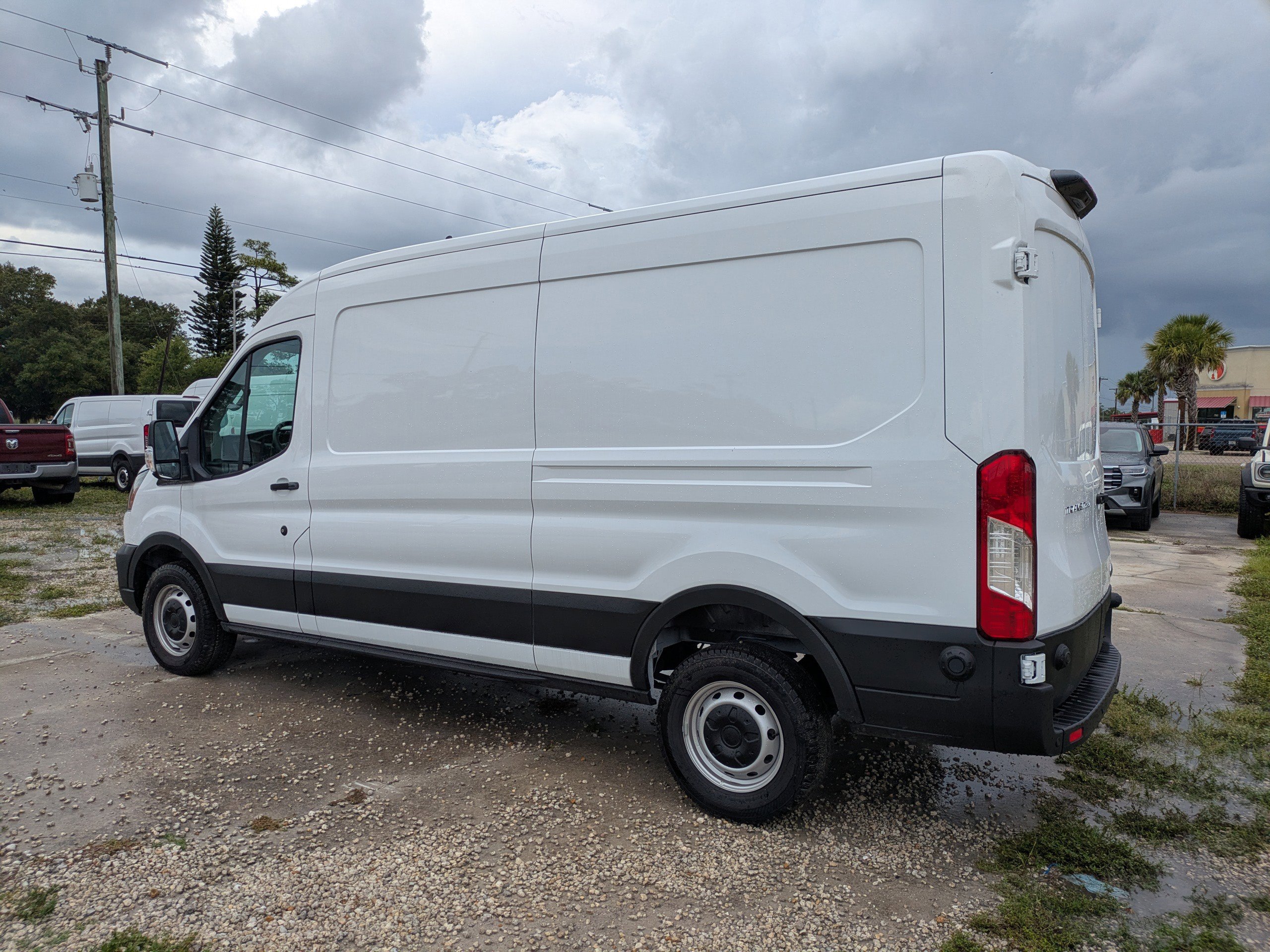 Certified 2024 Ford Transit 250 148 Medium Roof RWD image 6