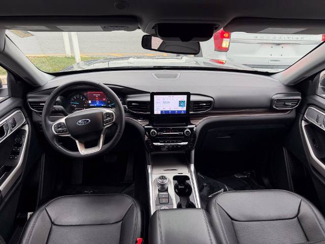 Certified 2024 Ford Explorer Limited w/ Equipment Group 301A AWD/4WD image 14
