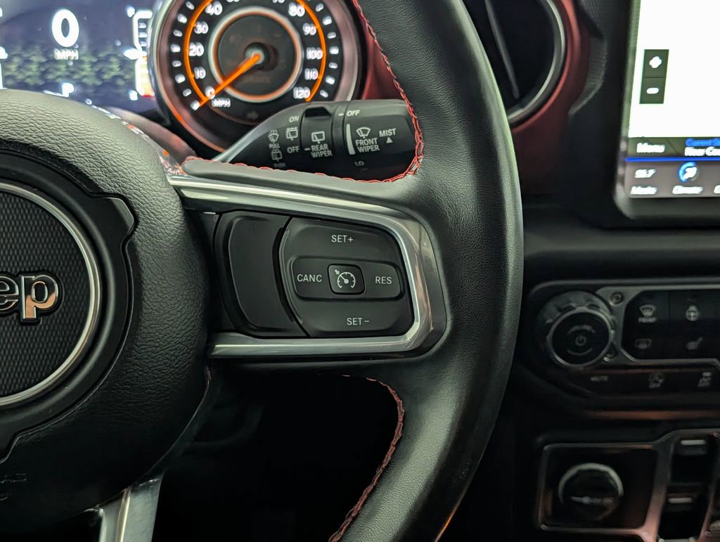 Used 2023 Jeep Wrangler Unlimited Rubicon w/ Cold Weather Group AWD/4WD image 19