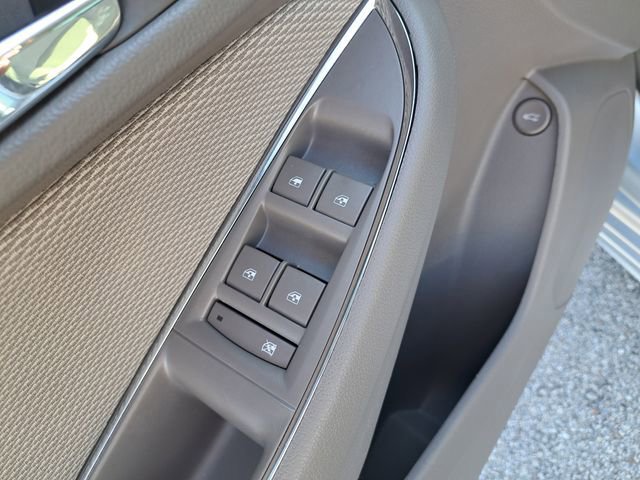 Used 2017 Chevrolet Cruze LT w/ Convenience Package image 24