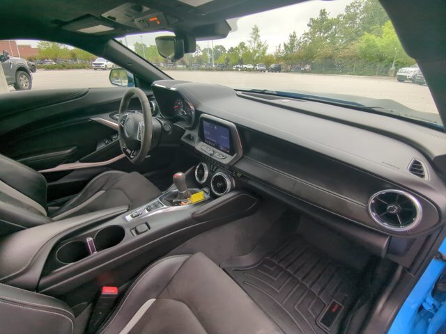 Used 2022 Chevrolet Camaro SS RWD image 27