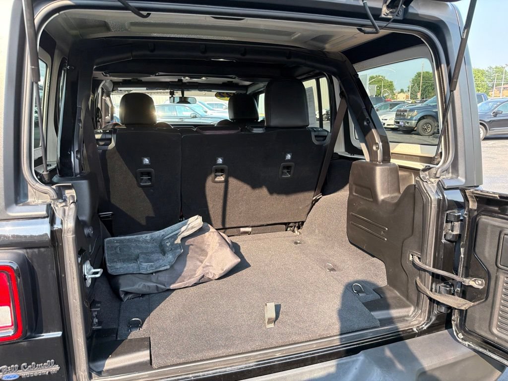 Used 2022 Jeep Wrangler Unlimited Sport AWD/4WD image 14