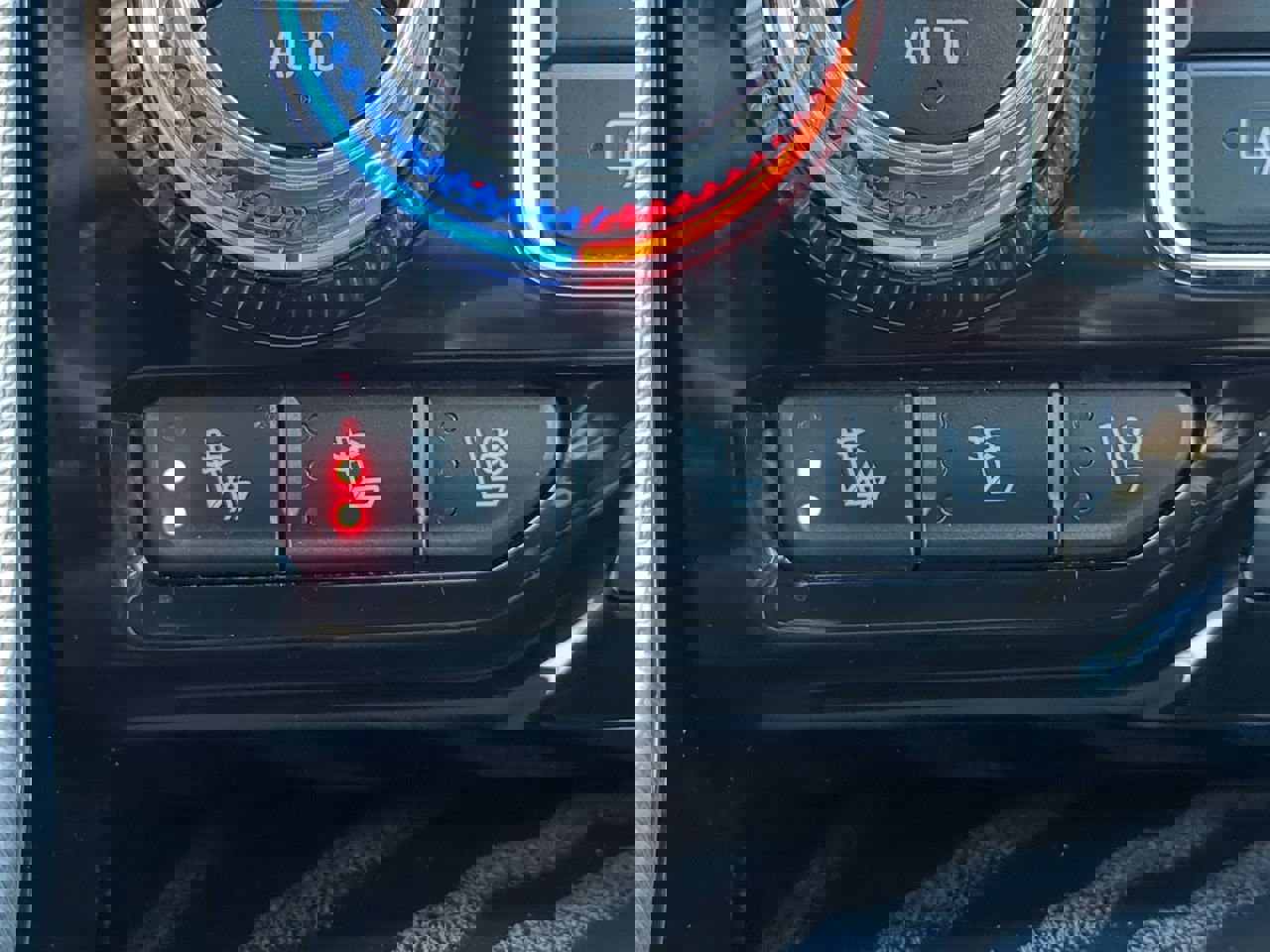 Used 2021 GMC Yukon Denali w/ Denali Premium Package image 22