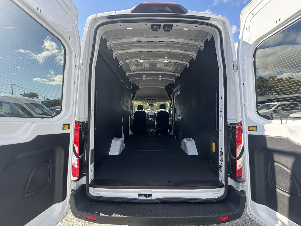 Certified 2023 Ford E-Transit 148 High Roof Extended w/ Load Area Protection Package image 7