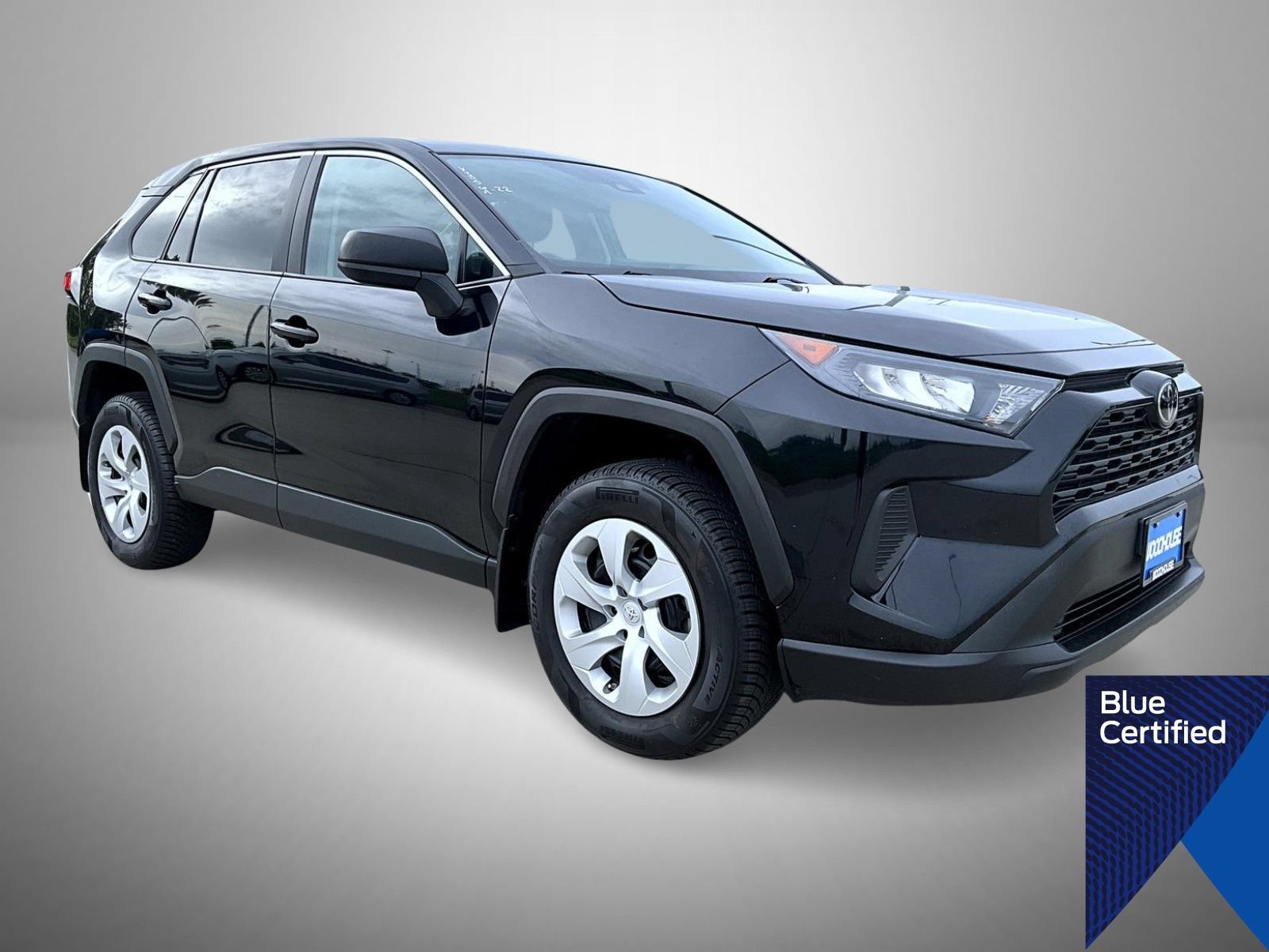 Used 2022 Toyota RAV4 LE AWD/4WD image 3