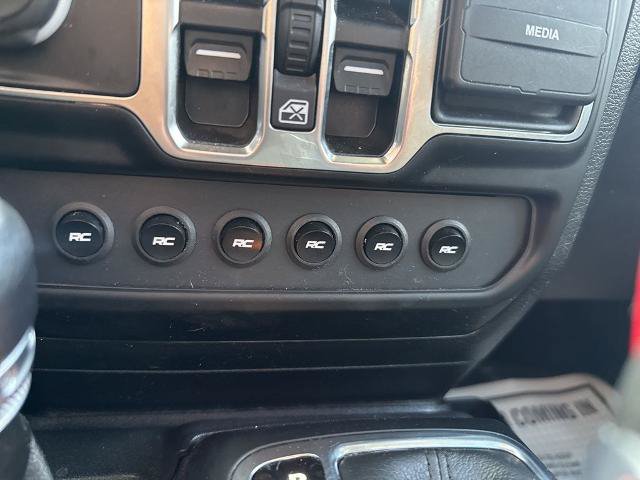 Used 2022 Jeep Wrangler Unlimited Sport AWD/4WD image 18