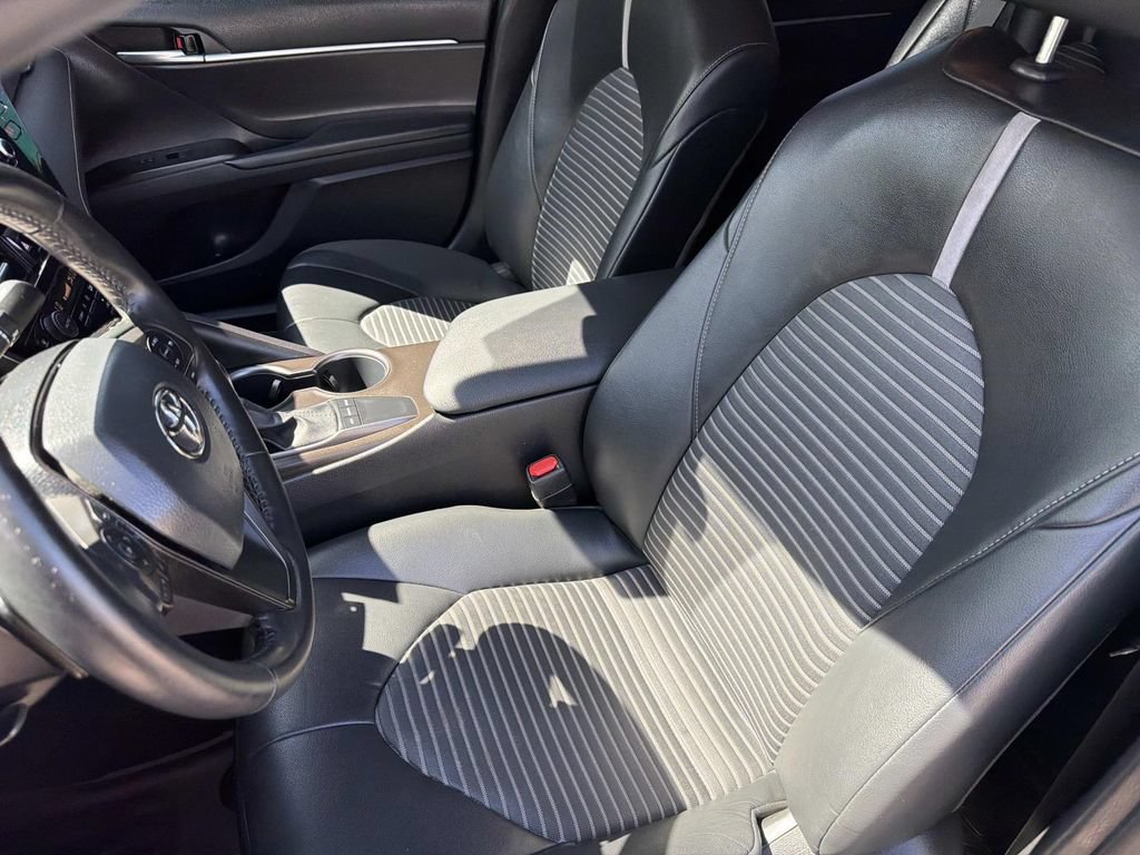 Used 2023 Toyota Camry SE FWD image 21