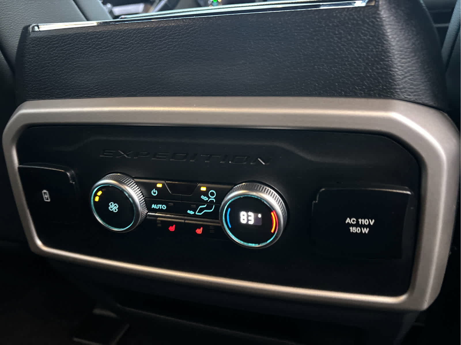 Certified 2023 Ford Expedition Limited image 34