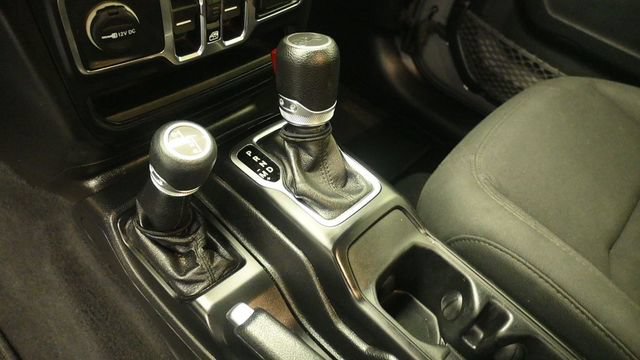 Used 2019 Jeep Wrangler Unlimited Sport S AWD/4WD image 18