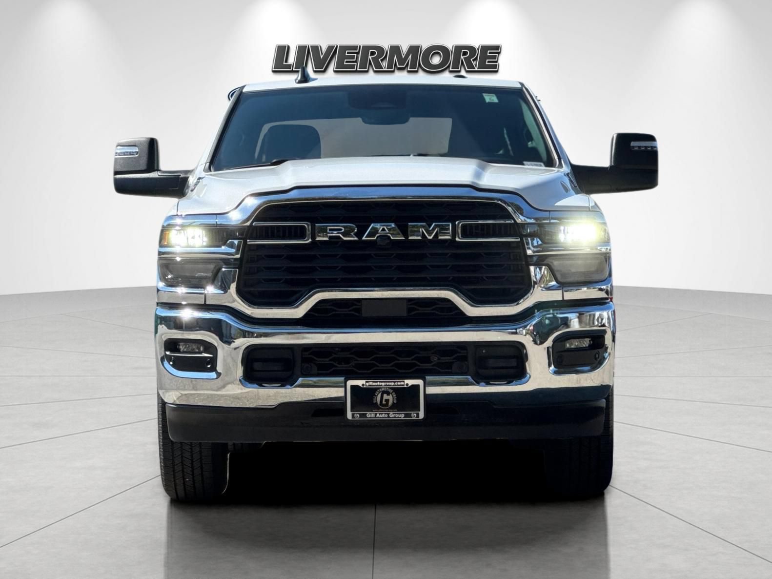 Used 2026 RAM 2500 Big Horn AWD/4WD image 8