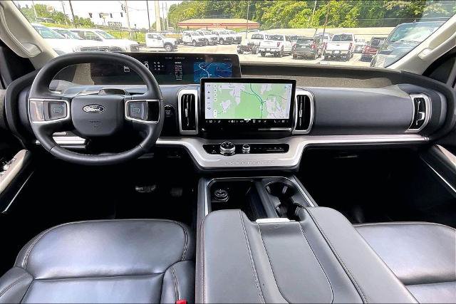 Certified 2025 Ford Expedition Active AWD/4WD image 15