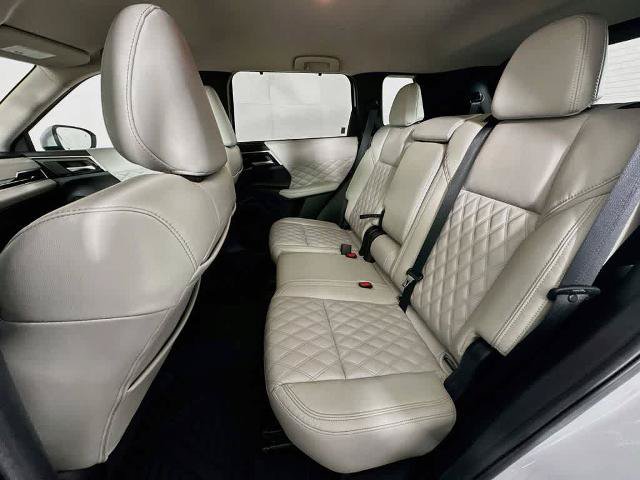 Used 2024 Mitsubishi Outlander SEL FWD image 14