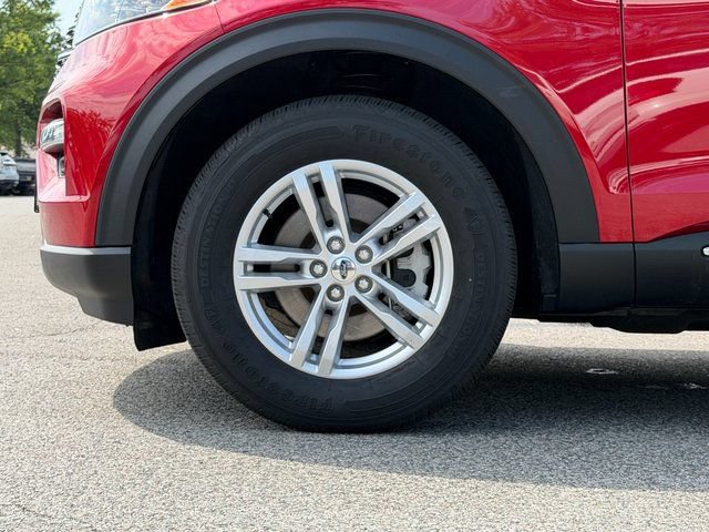 Certified 2022 Ford Explorer XLT w/ Equipment Group 202A AWD/4WD image 29