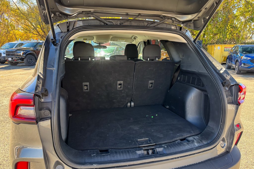 Certified 2025 Ford Escape Active AWD/4WD image 16