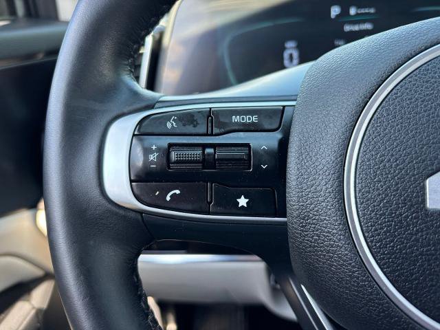 Used 2025 Kia Sportage EX FWD image 27