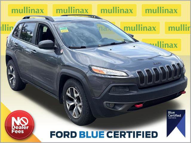 Used 2017 Jeep Cherokee Trailhawk w/ Comfort/Convenience Group AWD/4WD image 1