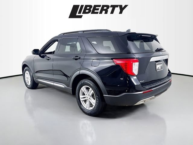 Certified 2022 Ford Explorer XLT w/ Equipment Group 202A image 5