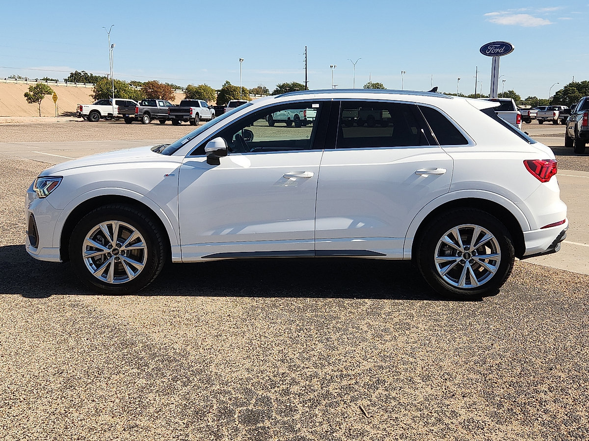 Used 2025 Audi Q3 2.0T Premium AWD/4WD image 2