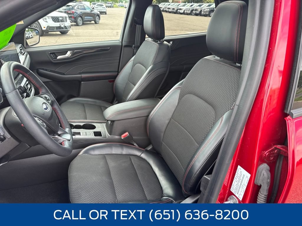 Certified 2023 Ford Escape ST-Line Elite AWD/4WD image 26