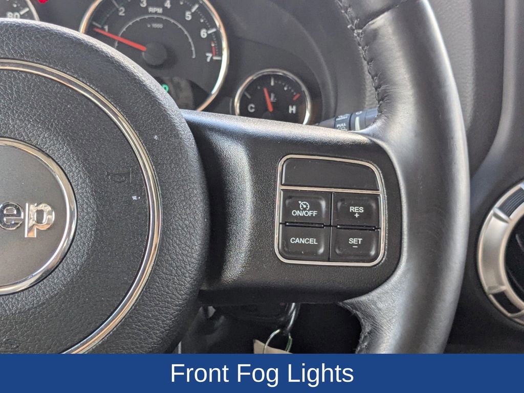 Used 2017 Jeep Wrangler Unlimited Rubicon w/ Connectivity Group image 24