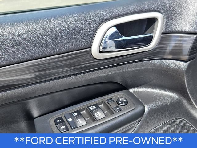 Used 2022 Jeep Grand Cherokee Laredo X RWD image 17