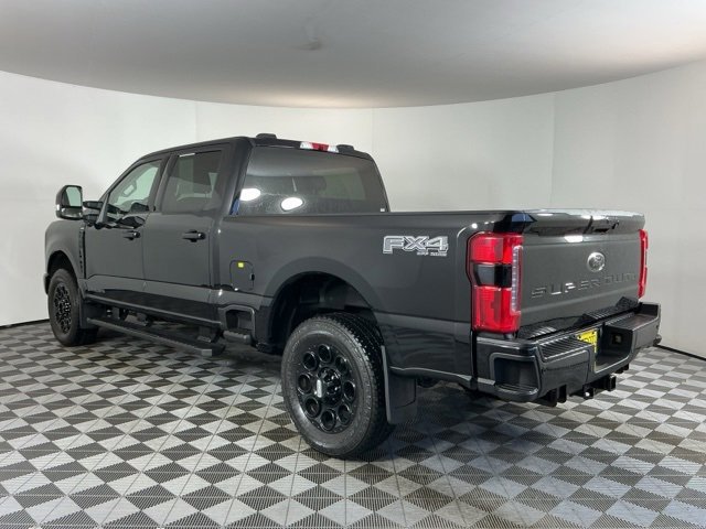 Certified 2025 Ford F350 Lariat w/ Black Appearance Package image 4