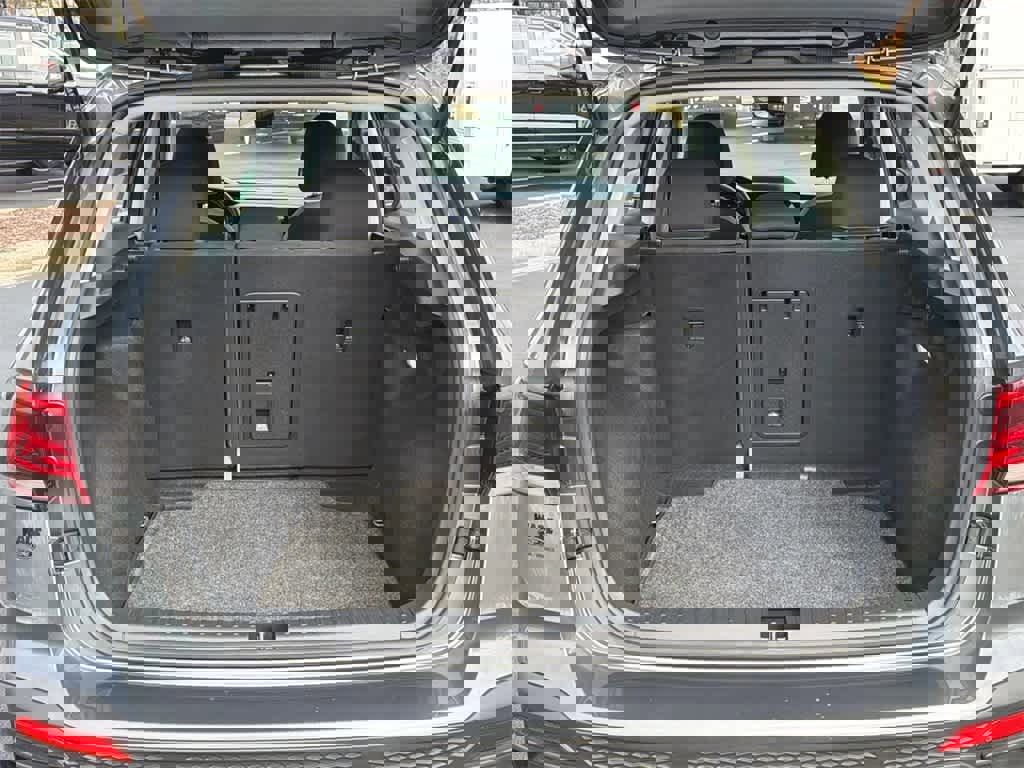 Used 2024 Volkswagen Taos S image 16