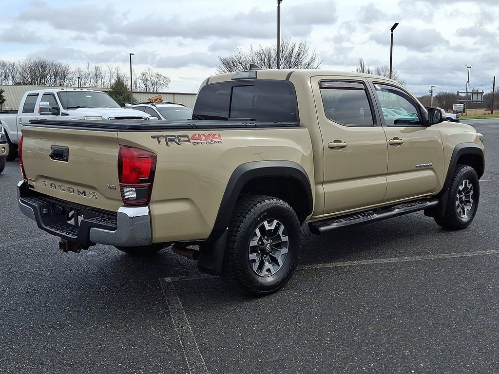 Used 2019 Toyota Tacoma TRD Off-Road image 4