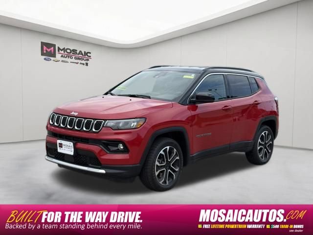 Used 2023 Jeep Compass Limited AWD/4WD image 3