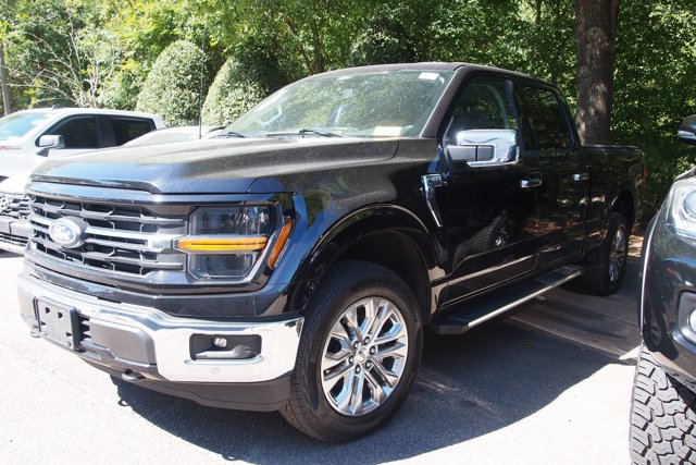 Certified 2025 Ford F150 XLT w/ Equipment Group 302A MID AWD/4WD image 4