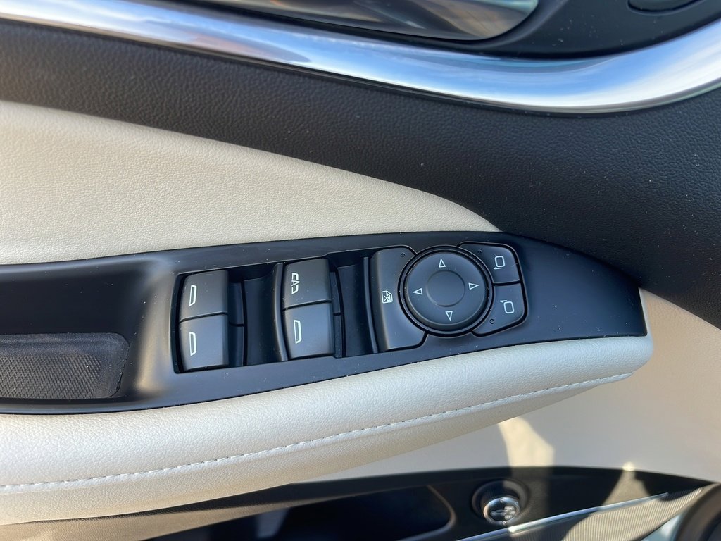 Used 2023 Buick Enclave Essence w/ Experience Buick Package image 9