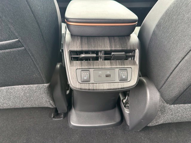 Used 2024 Nissan Ariya AWD image 16