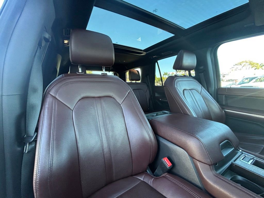 Certified 2022 Ford Expedition Limited image 28