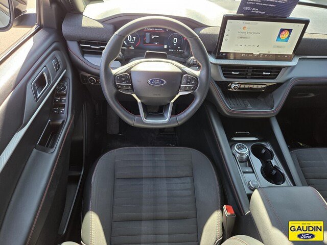Certified 2025 Ford Explorer ST-Line w/ Premium Package RWD image 14