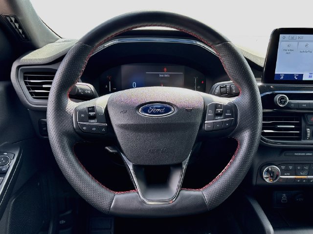 Certified 2025 Ford Escape ST-Line Select AWD/4WD image 11