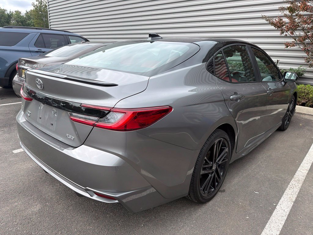 Used 2025 Toyota Camry XSE AWD/4WD image 4