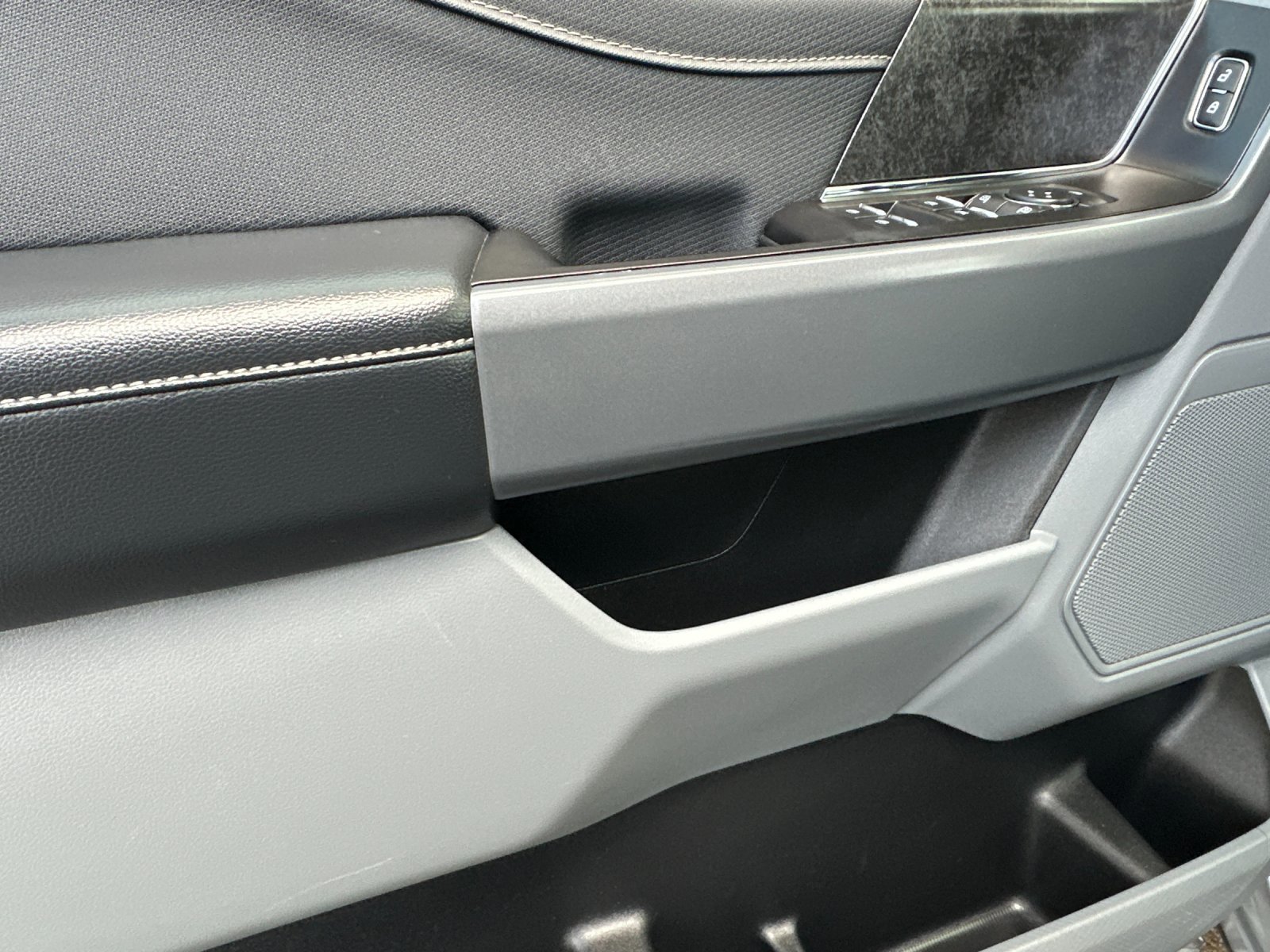 Certified 2021 Ford F150 XLT w/ Equipment Group 302A High image 11