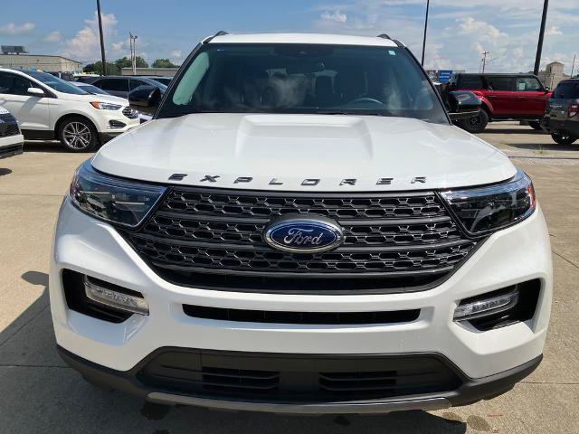 Certified 2024 Ford Explorer XLT w/ Equipment Group 202A AWD/4WD image 9