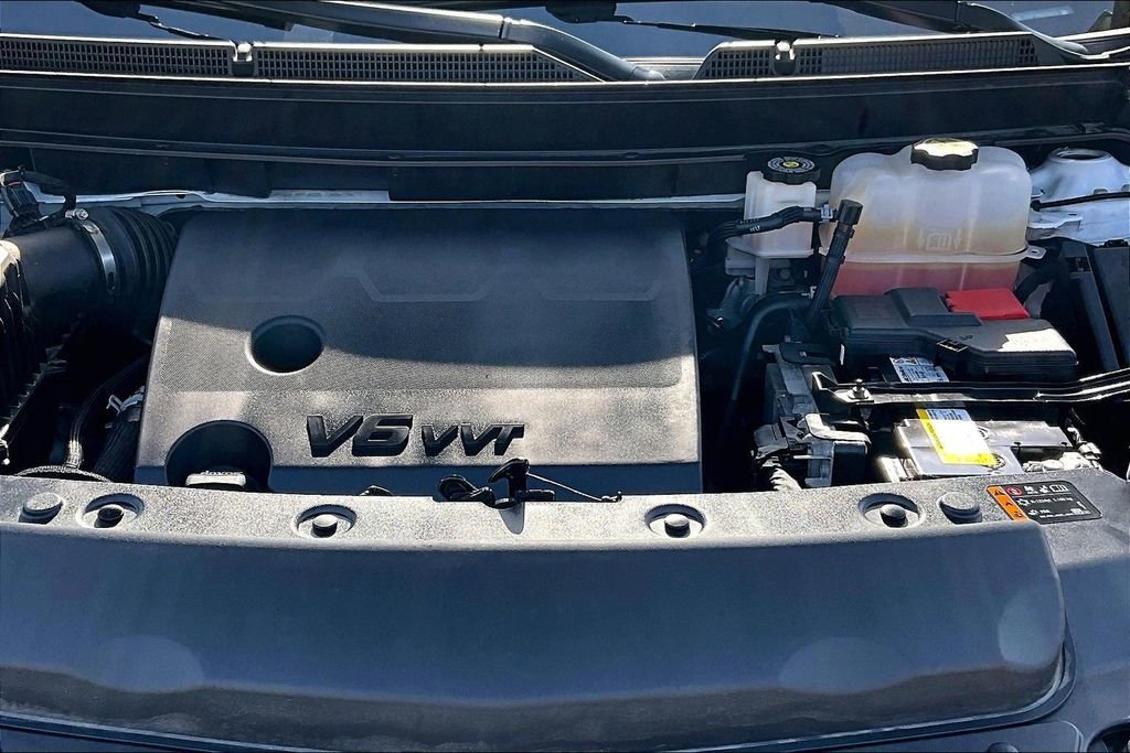 Used 2024 Buick Enclave Premium image 12