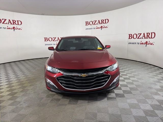 Used 2024 Chevrolet Malibu LT FWD image 2