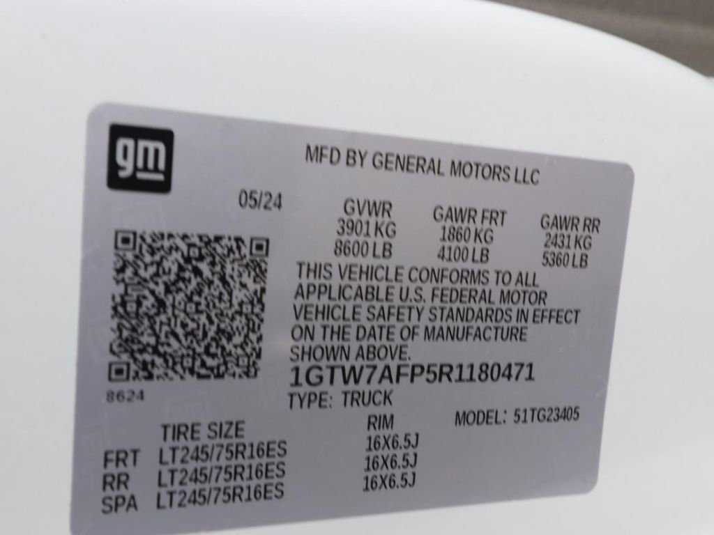 Used 2024 GMC Savana 2500 w/ Driver Convenience Package image 24