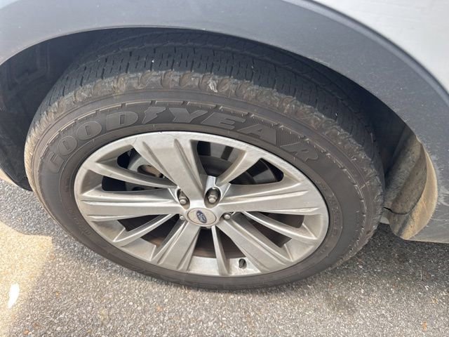 Certified 2018 Ford Explorer Limited FWD image 13