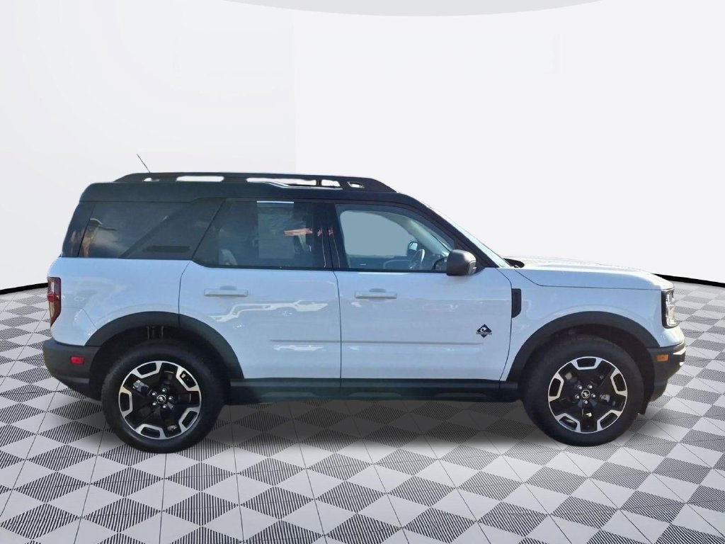 Certified 2022 Ford Bronco Sport Outer Banks AWD/4WD image 7