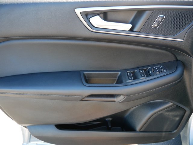 Certified 2022 Ford Edge SEL w/ Convenience Package AWD/4WD image 10