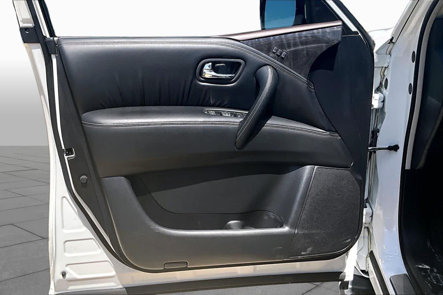 Used 2022 Nissan Armada Platinum w/ Captain's Chairs Package AWD/4WD image 22