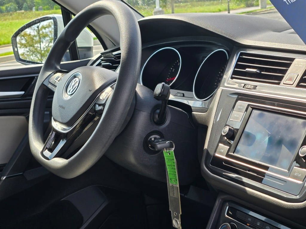 Used 2018 Volkswagen Tiguan S AWD/4WD image 8