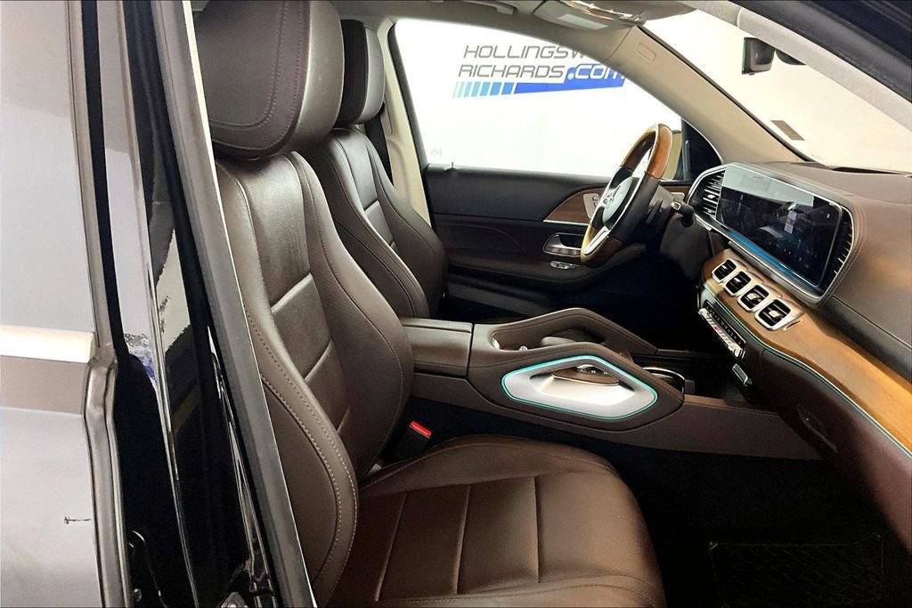 Used 2021 Mercedes-Benz GLS 450 4MATIC image 6