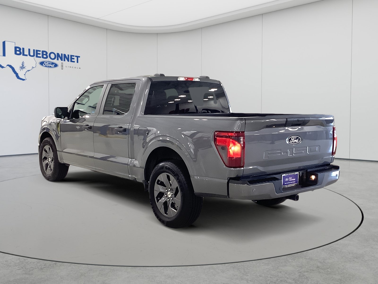Certified 2025 Ford F150 STX w/ Equipment Group 200A RWD image 7