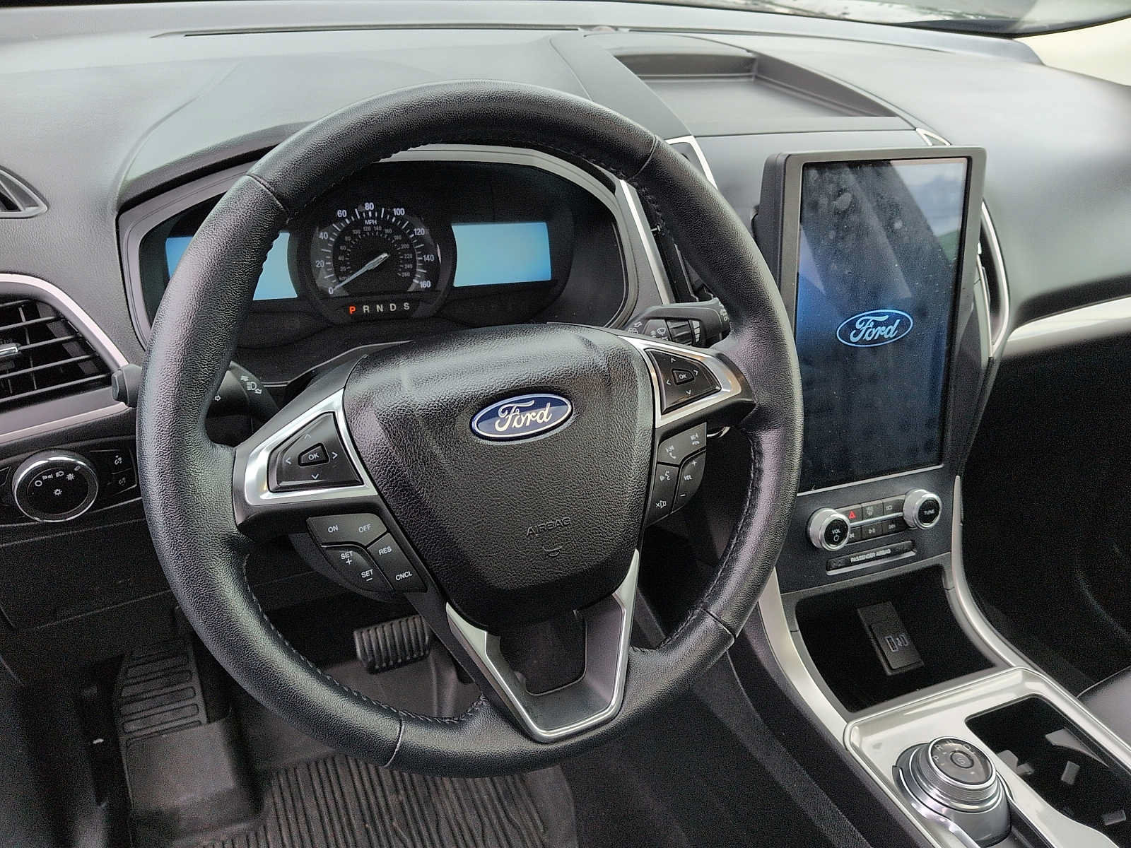 Certified 2024 Ford Edge SEL w/ Convenience Package AWD/4WD image 12